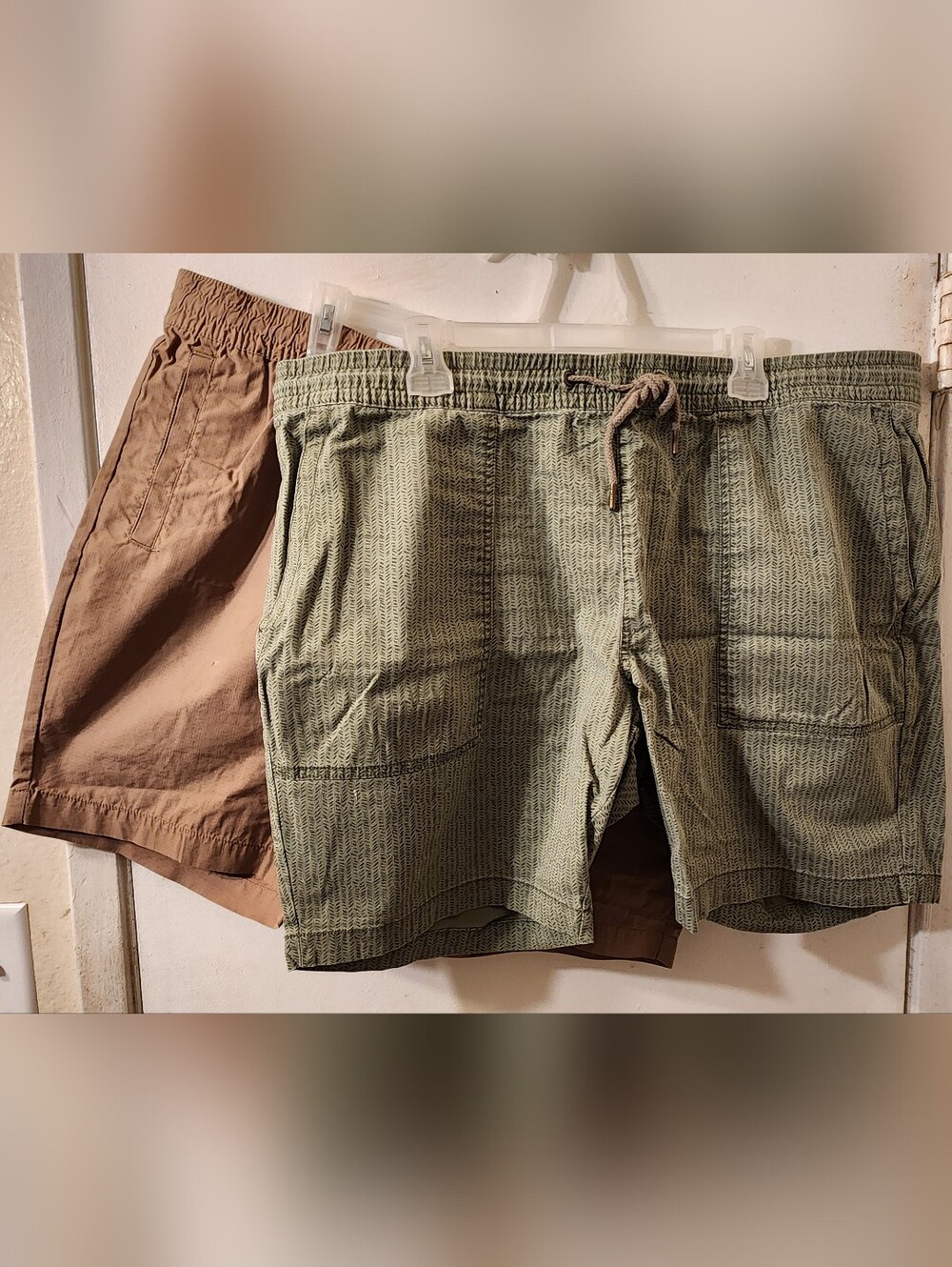 Goodfellow & Co Olive Green Textured and Tan/Khaki Drawstring Shorts Bundle